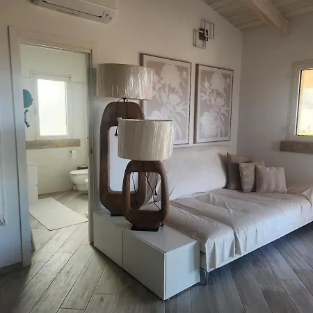 בית נופש Villa Isola Rossa *