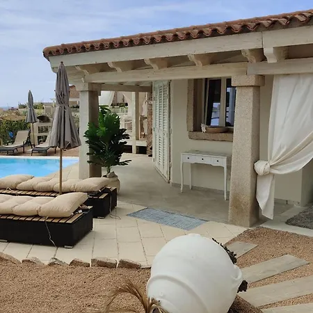 Villa Isola Rossa *